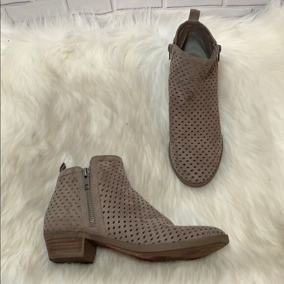 Carlos Santana Penny Perforated Booties Sz 6 - Picture 1 of 6